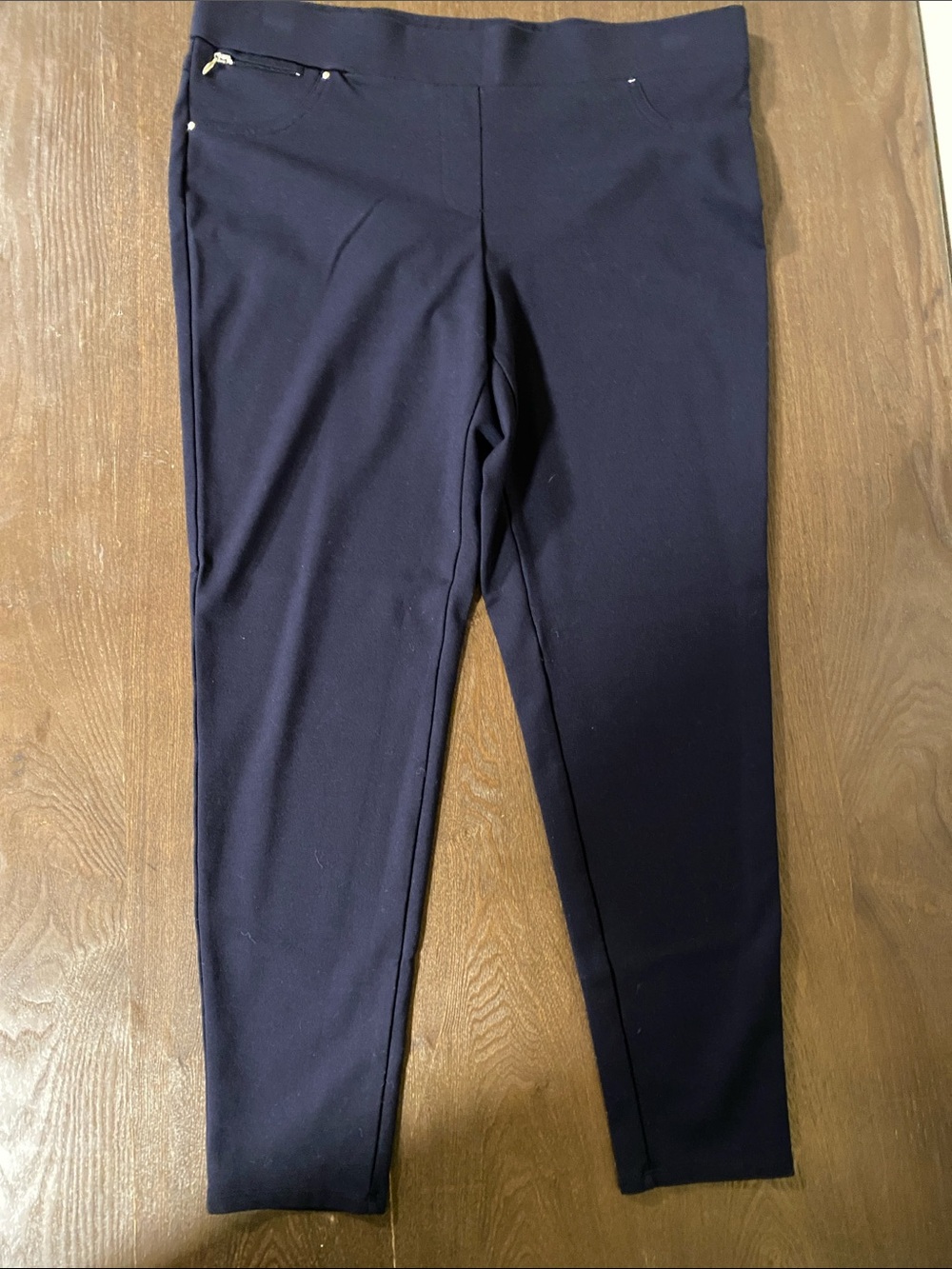 89th & Madison Navy Pull-On Ponte Ankle Pants with Zip Detail